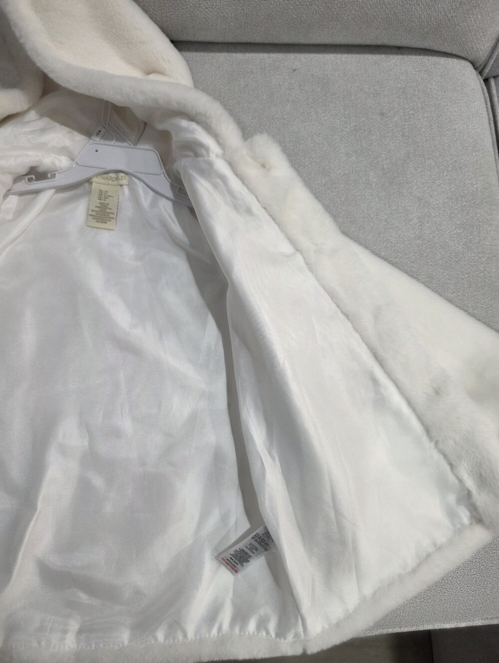 Cynthia Rowley Girls White Faux Fur Bunny Hood Coat Jacket 4T - Picture 10 of 14